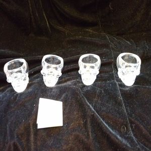 Studio Crystal Collection Glass 4 Skull Shot Glasses NEW